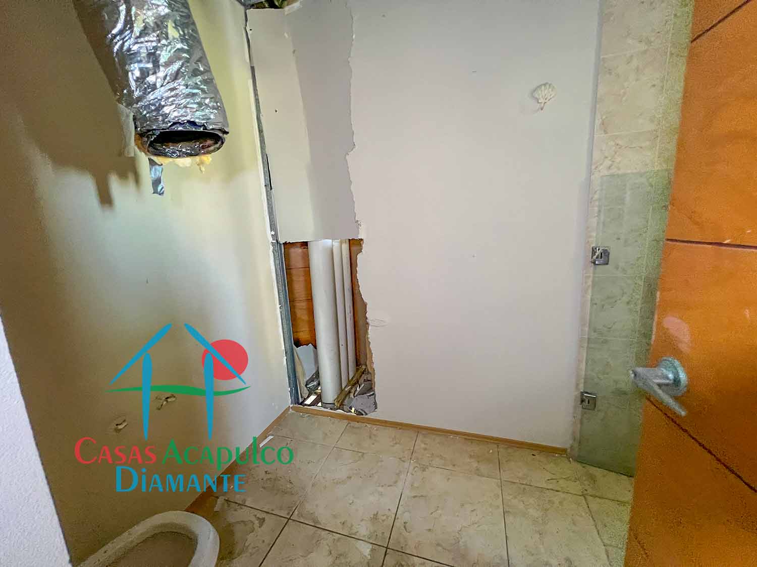 Galápagos 1001 - Recámara principal después de Otis 4